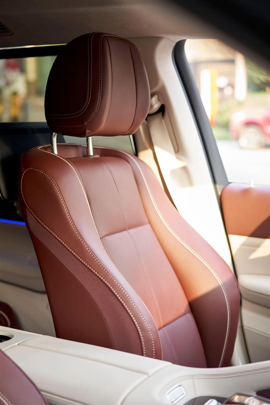 Rear seat