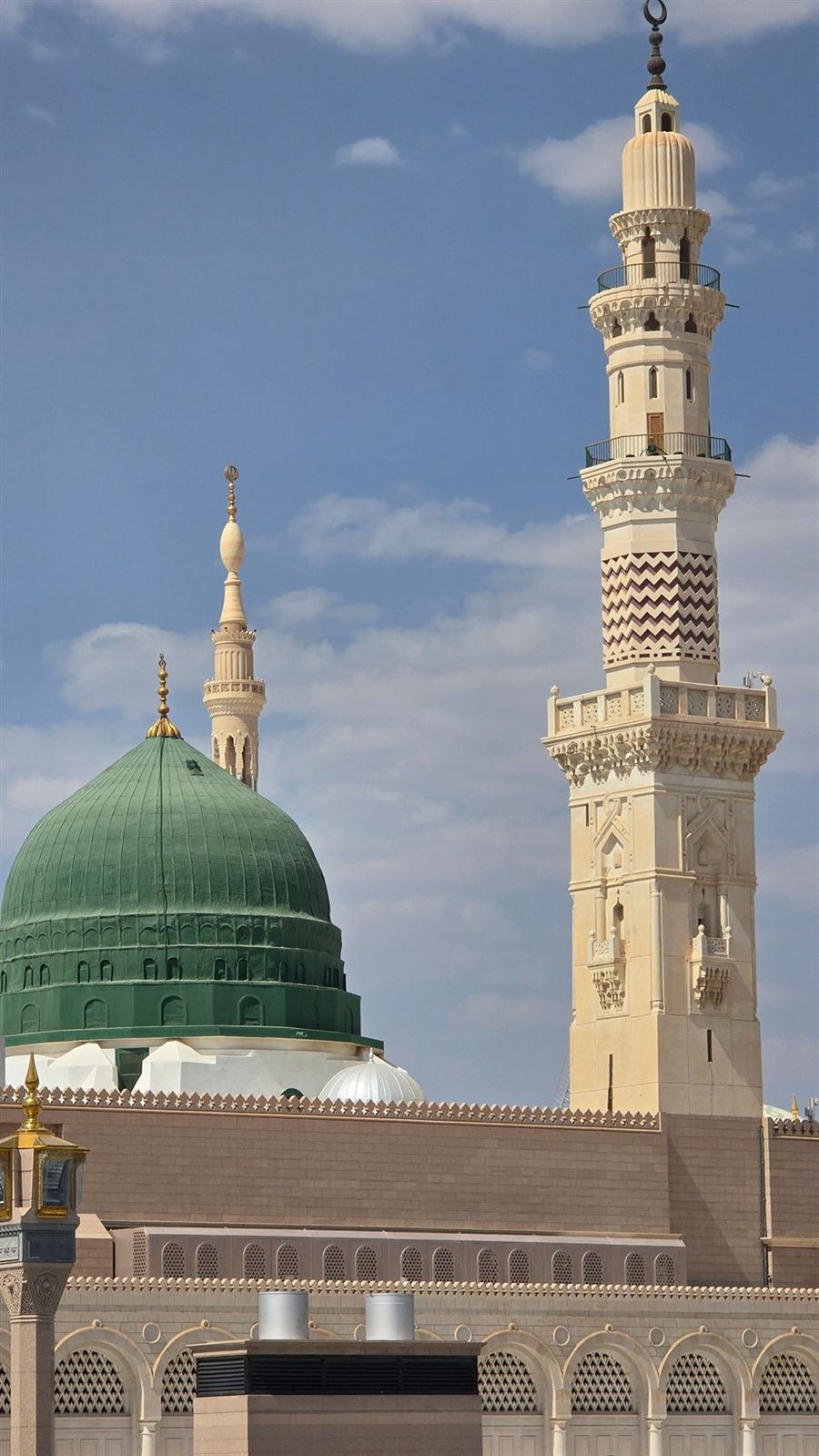 Jeddah Airport to your Madinah hotel