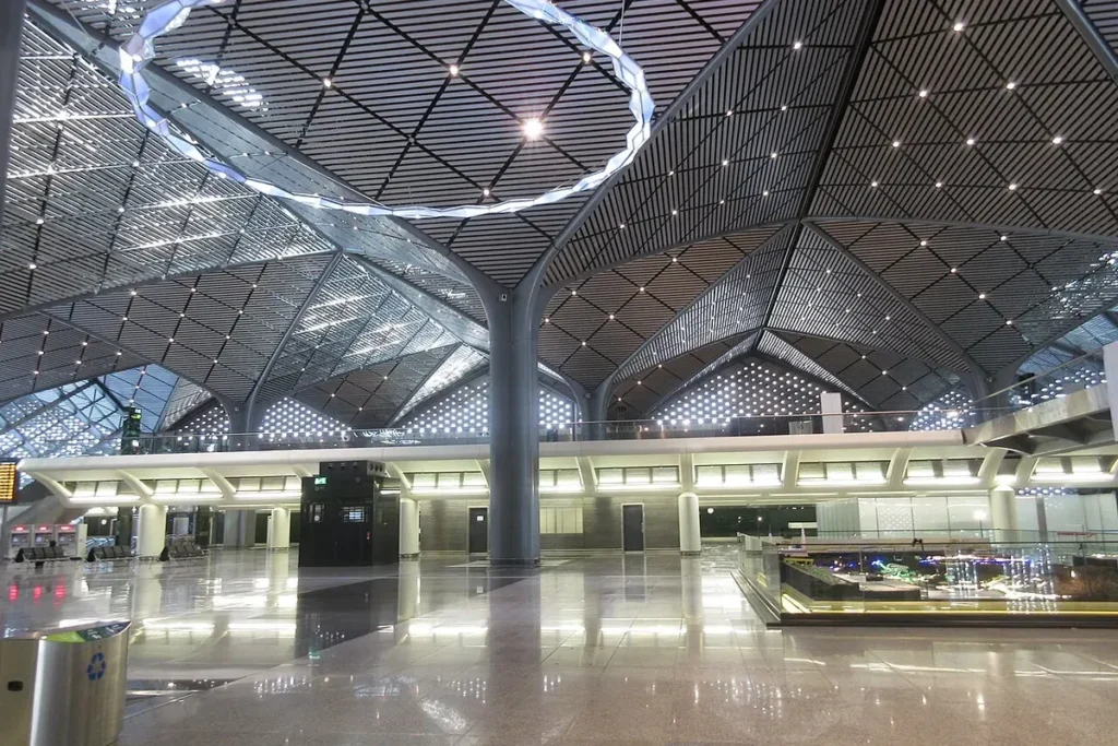 Main hall of Al Sulaymaniyah station, Jeddah, on the Haramain High Speed Railway
