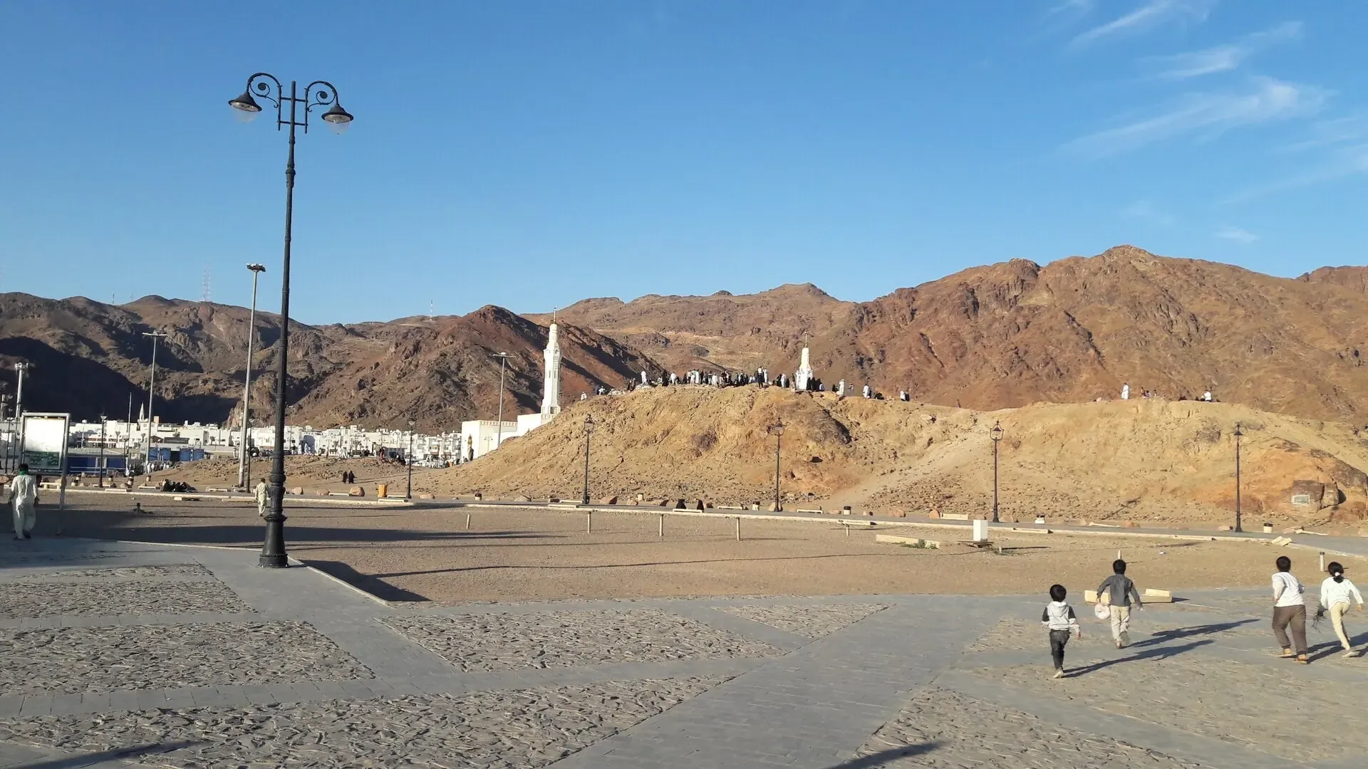 Mount Uhud and the Archers Hill in Madinah in daylight