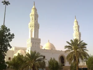 Masjid al-Qiblatayn with its two minarets and dome